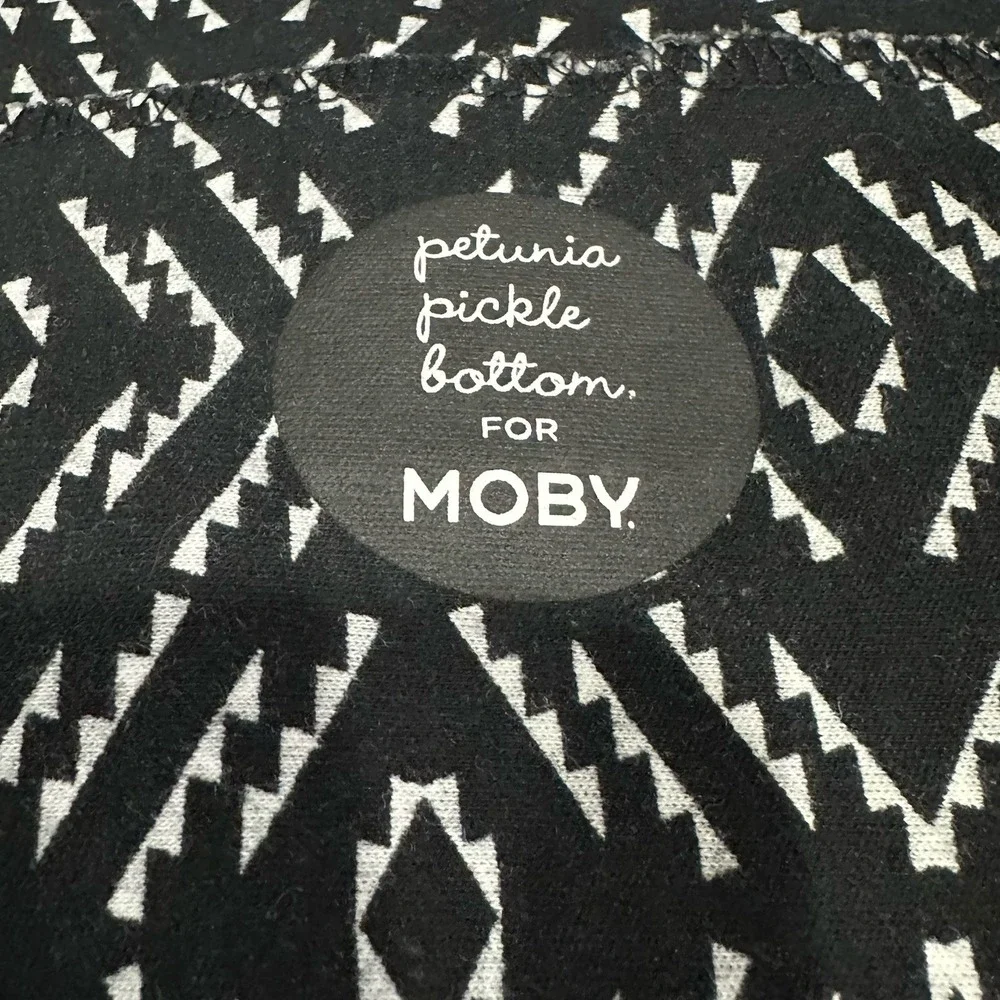 Moby x Petunia‎ Pickle Mosaic Classic Baby-Wearing Wrap Black White